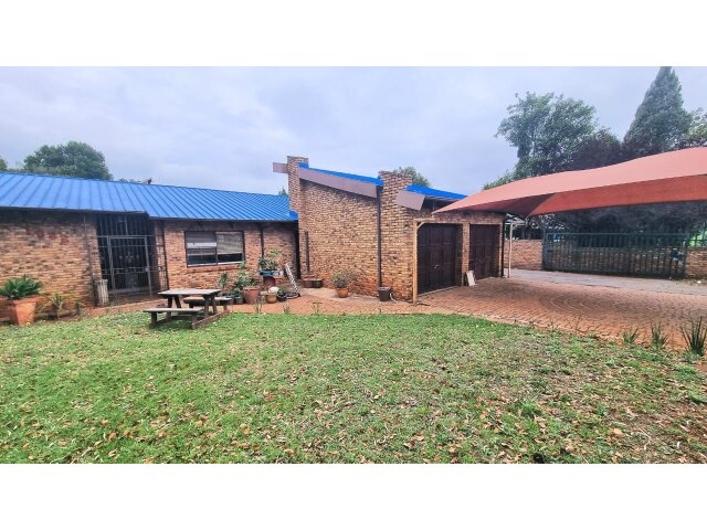 <!--[if BLOCK]><![endif]--> 2  Limonite Avenue, Wilro Park,  Roodepoort <!--[if ENDBLOCK]><![endif]-->